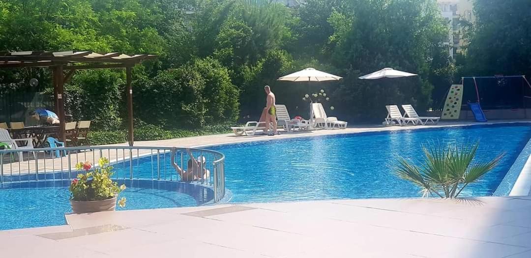 Family Apartments In Solmarin Солнечный берег Экстерьер фото